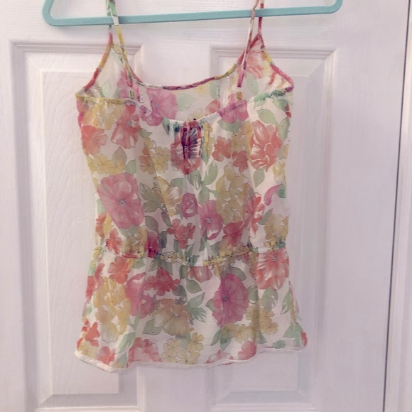 ❣️2 for $15❣️ Floral peasant-style top with crochet details, small - Picture 4 of 7